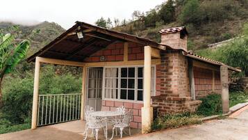 Cabane Standard, vue piscine