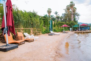 Front of property - Kivu hilltop View Hotel & Apartment (Nyayumba)