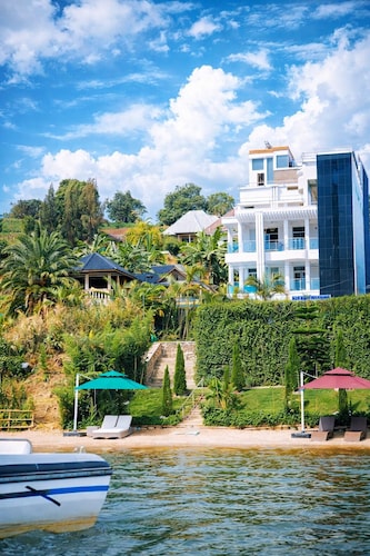 Kivu hilltop Beach  Hotel & Apartment