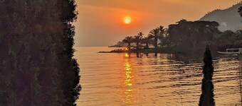 Kivu hilltop Beach  Hotel & Apartment