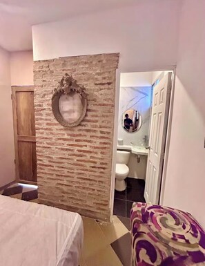 5 chambres, Wi-Fi, draps fournis