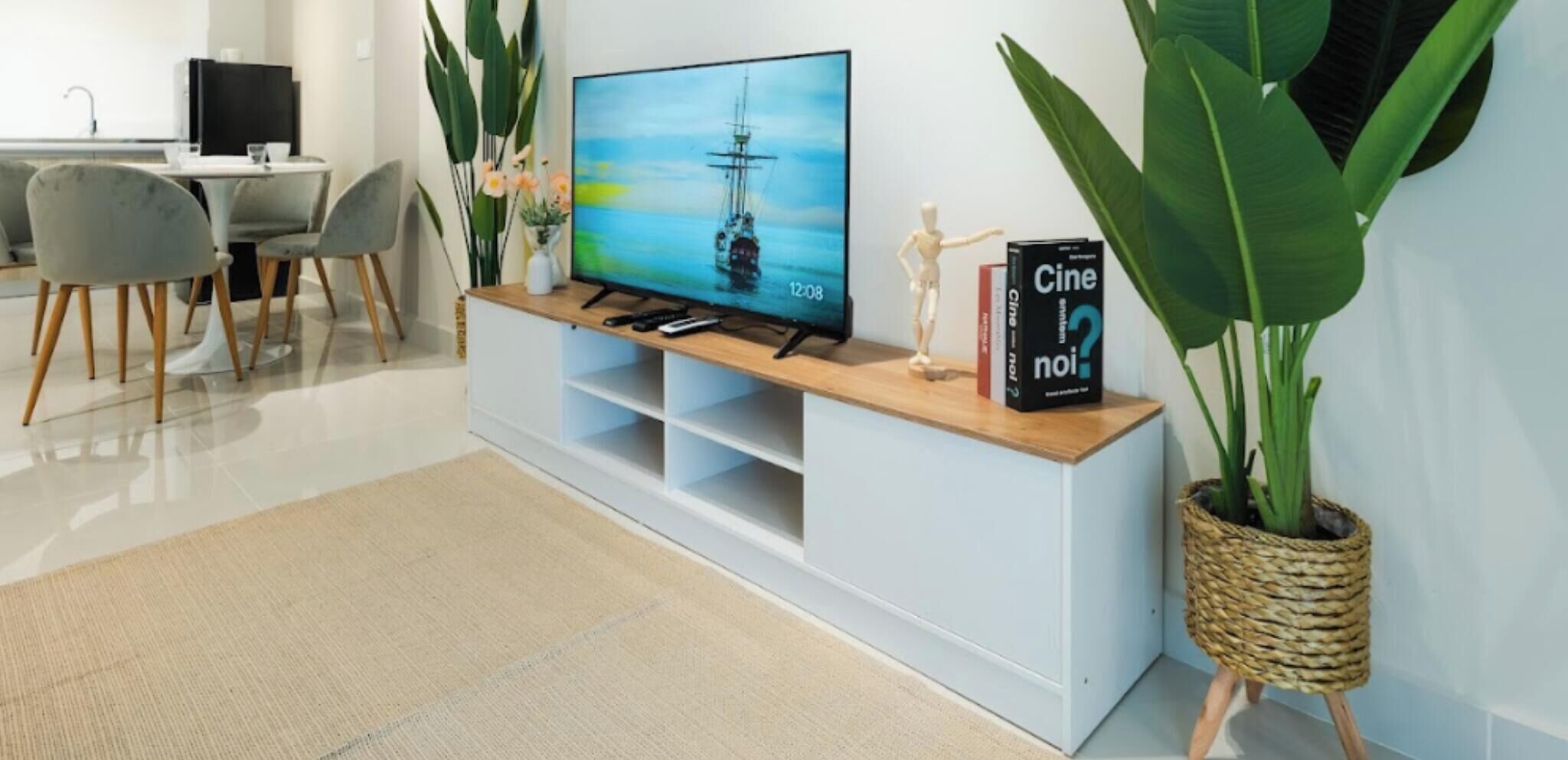 Family Apartment, 2 Bedrooms, Non Smoking, Kitchen | Living area