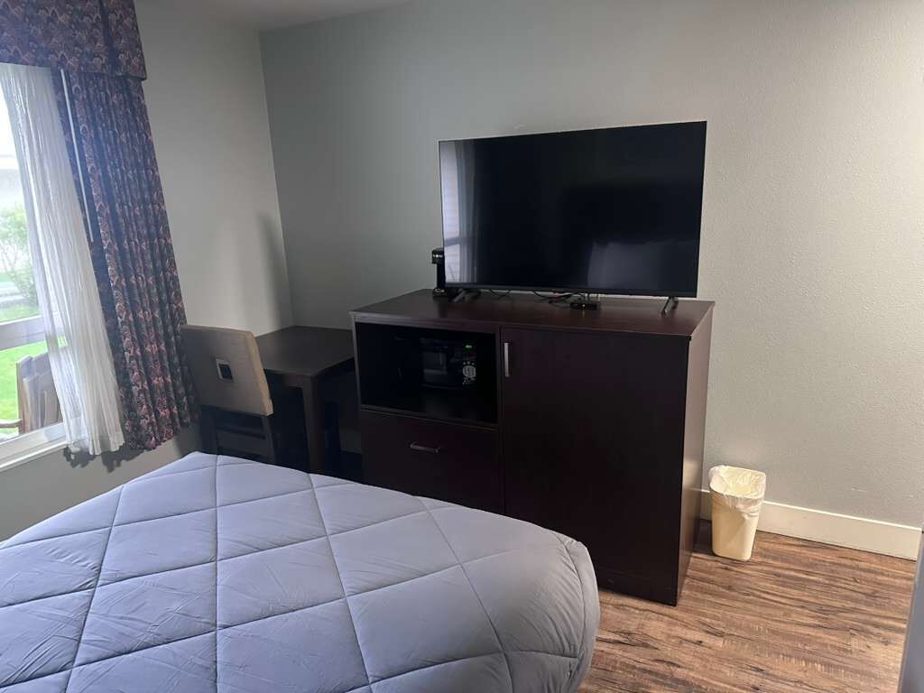 Bügeleisen/Bügelbrett, WLAN, Bettwäsche