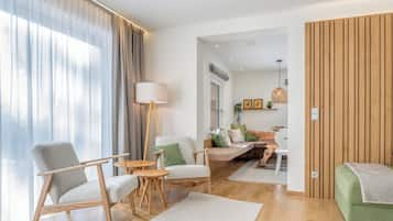 Deluxe Chalet, Mountain View | Living area