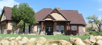 Delightful 3-bedroom house with AC and enjoy a Country setting.