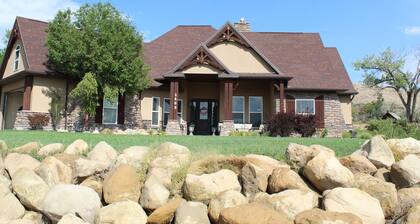 Delightful 3-bedroom house with AC and enjoy a Country setting.