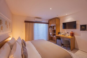 Quarto luxo | Roupas de cama premium, frigobar, cofres nos quartos, escrivaninha