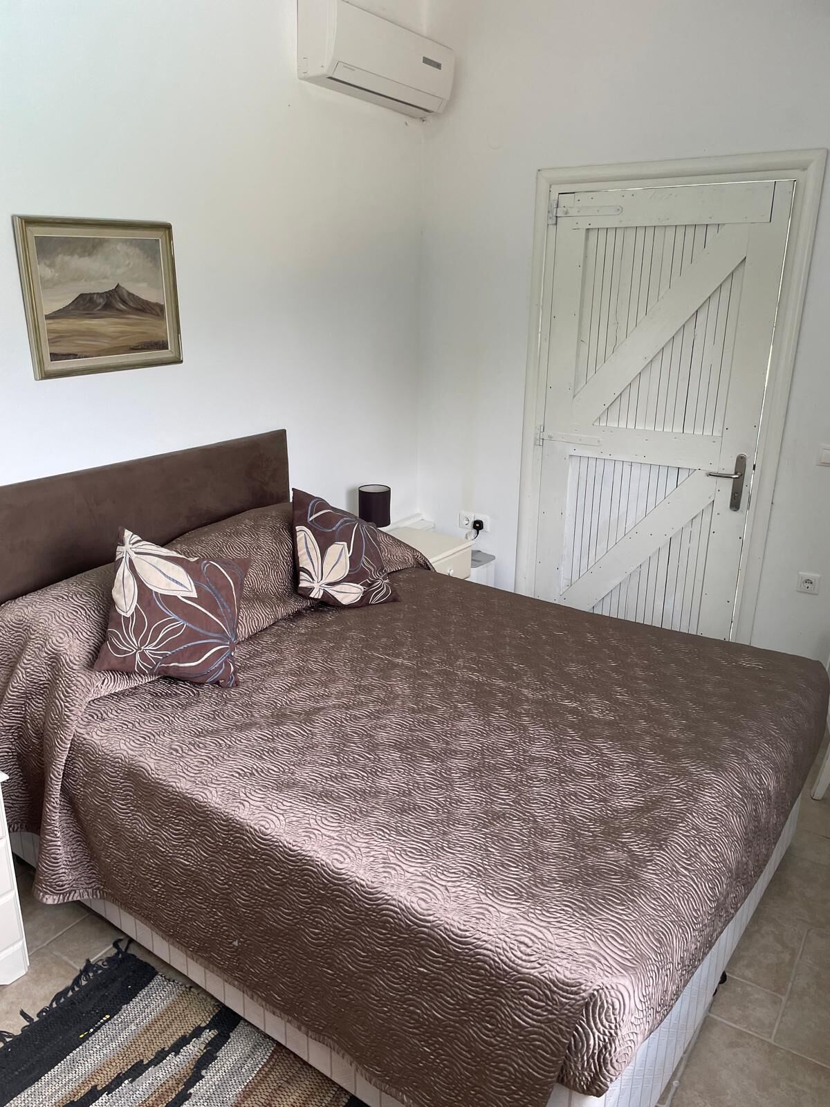 Soundproofing, iron/ironing board, free WiFi