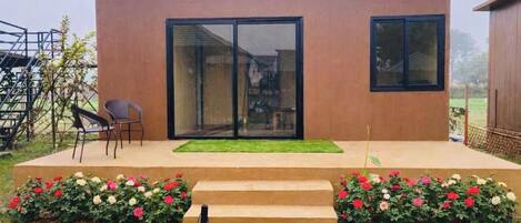 Glass Door Cottages | Free WiFi