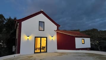 Villa, Hill View | Free WiFi, bed sheets