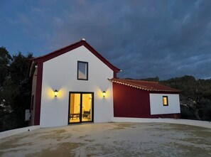 Villa, Hill View | Free WiFi, bed sheets - AlcaidariaVista (Ourém)