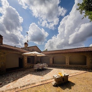 Lägenhet - luftkonditionering - vid poolen | Värdeförvaringsskåp på rummet, strykjärn/strykbräda och gratis wi-fi