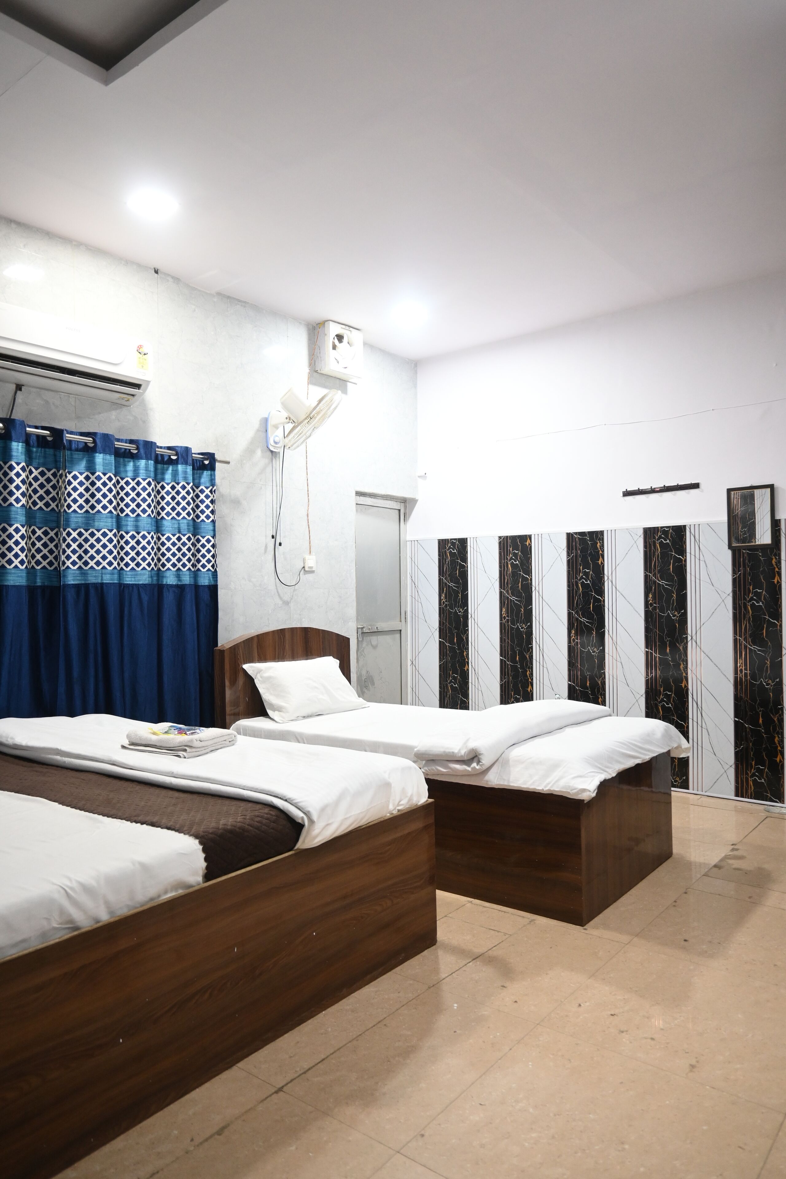 Classic Triple Room | Free WiFi
