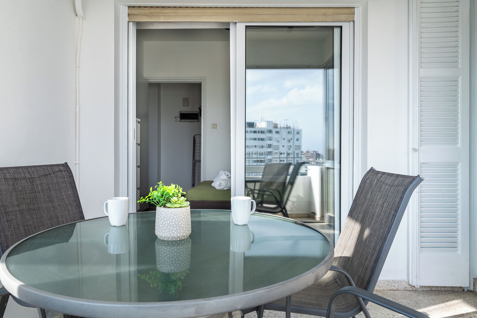 公寓, 1 張標準雙人床, 廚房, 城市景觀 | 陽台