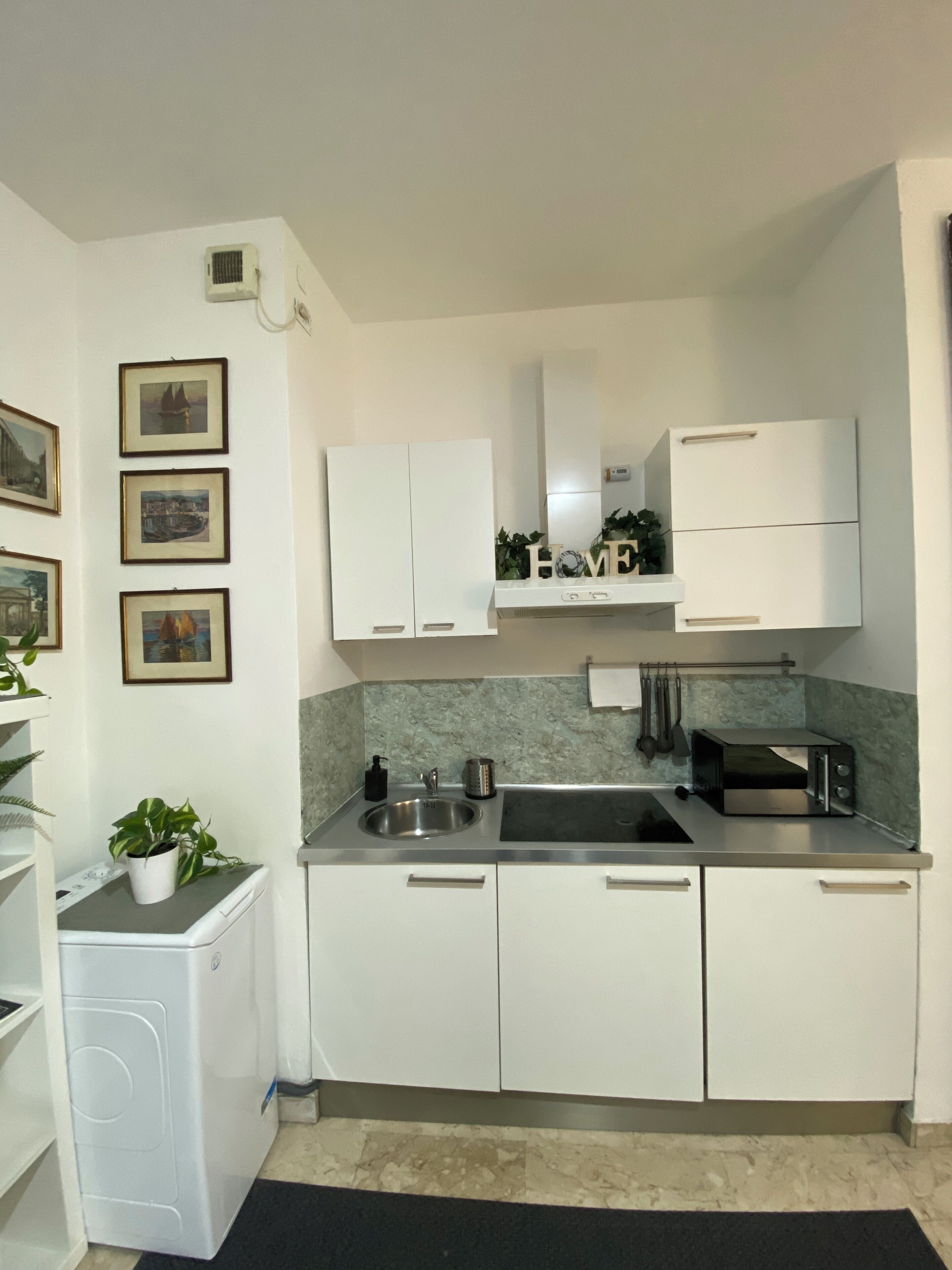 Classic Apartment, Balcony, Garden View (Third floor) | Private kitchen | Fridge, microwave, stovetop, cookware/dishes/utensils