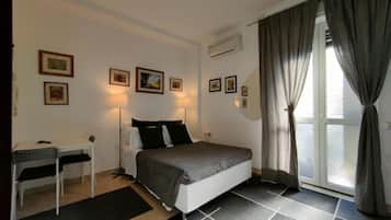 In-room safe, desk, laptop workspace, blackout drapes