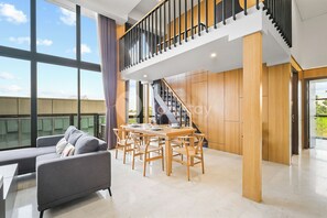 Apartment, 2 Schlafzimmer, Stadtblick | Esszimmer