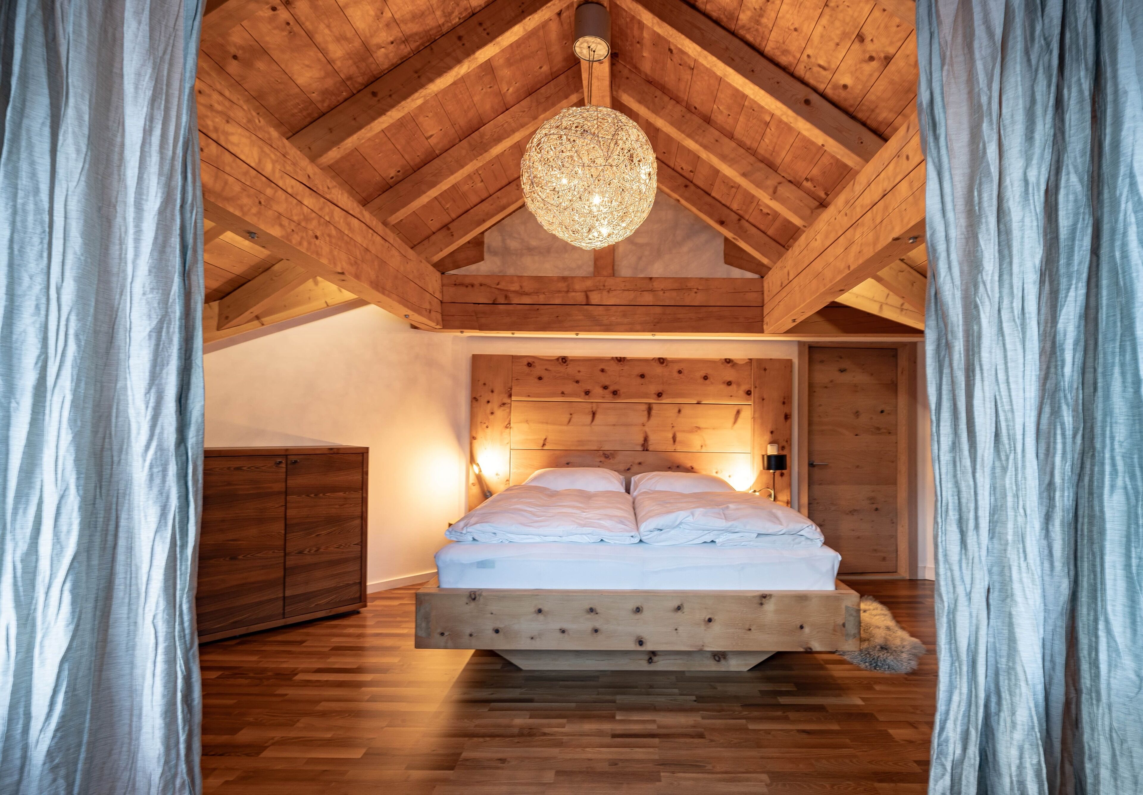 Chalet Comfort, balkon, pemandangan gunung | Tirai kedap cahaya, setrika/meja setrika, dan Wi-Fi gratis