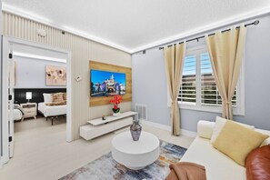 1 bedroom - Staysky Orlando Family Suite w/ Kitchen (Orlando)