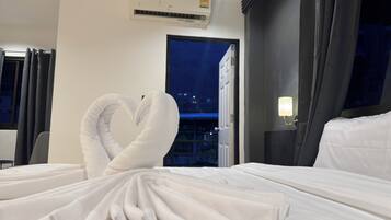 Tweepersoonskamer, 1 kingsize bed, balkon | Een bureau, gratis wifi