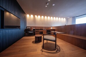 Superior Twin Room, Non Smoking (06,07)