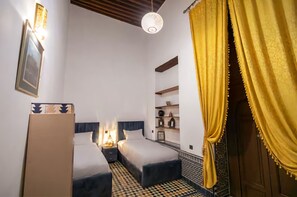 Værelse til 4 personer - terrasse | Gratis Wi-Fi