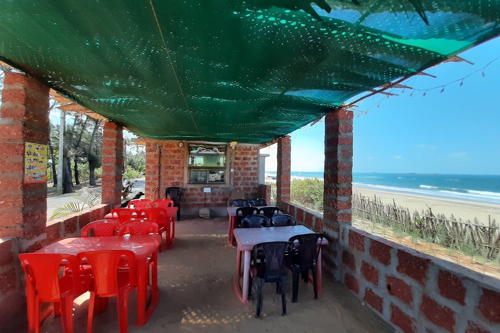 Athaang Beach Resort - Kudal