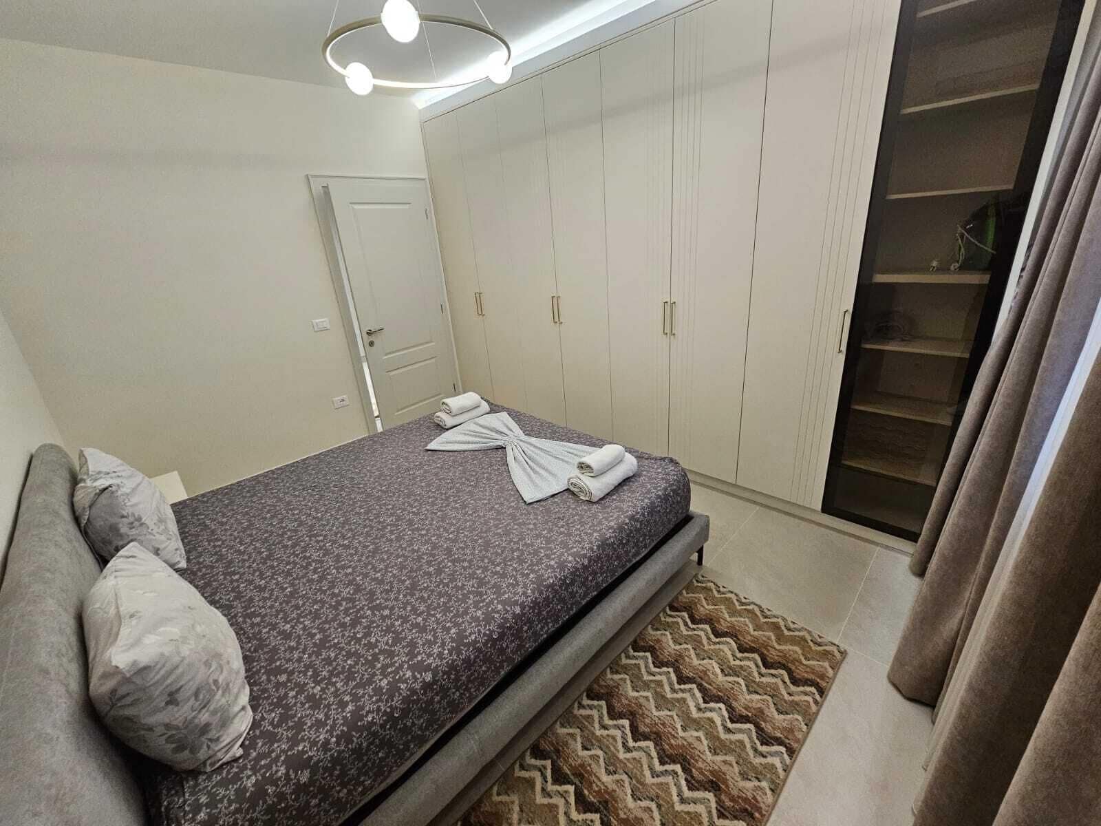 Family Apartment, City View | Desk, free WiFi