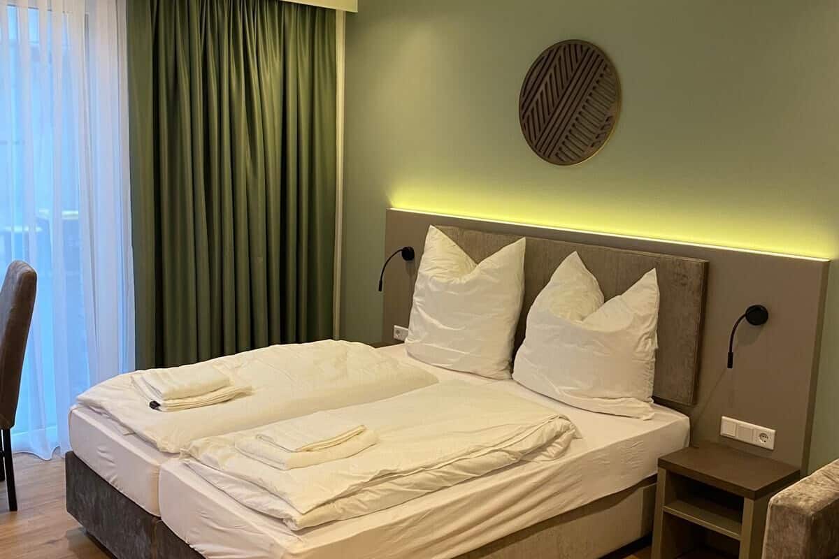 In-room safe, desk, laptop workspace, soundproofing