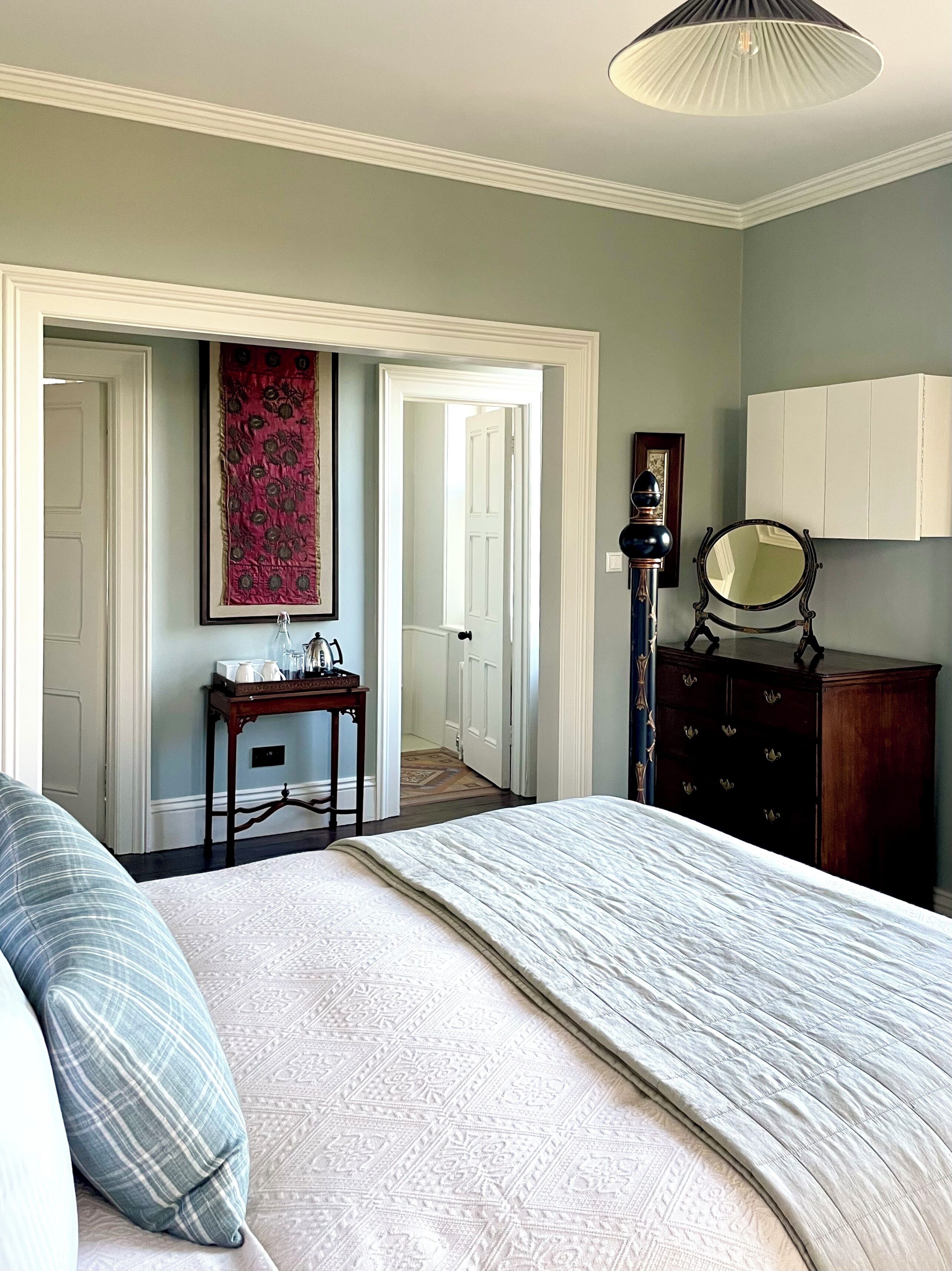 Dobbeltrom – deluxe, hageutsikt | Strykejern/-brett og wi-fi (inkludert)