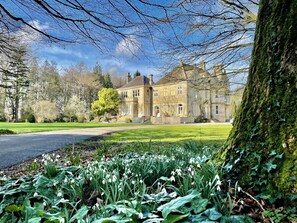 Exterior - The Green (Wingfield)