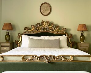 Iron/ironing board, free WiFi - The Green (Wingfield)