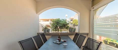 Appartement, patio, vue cour intérieure | Terrasse/Patio