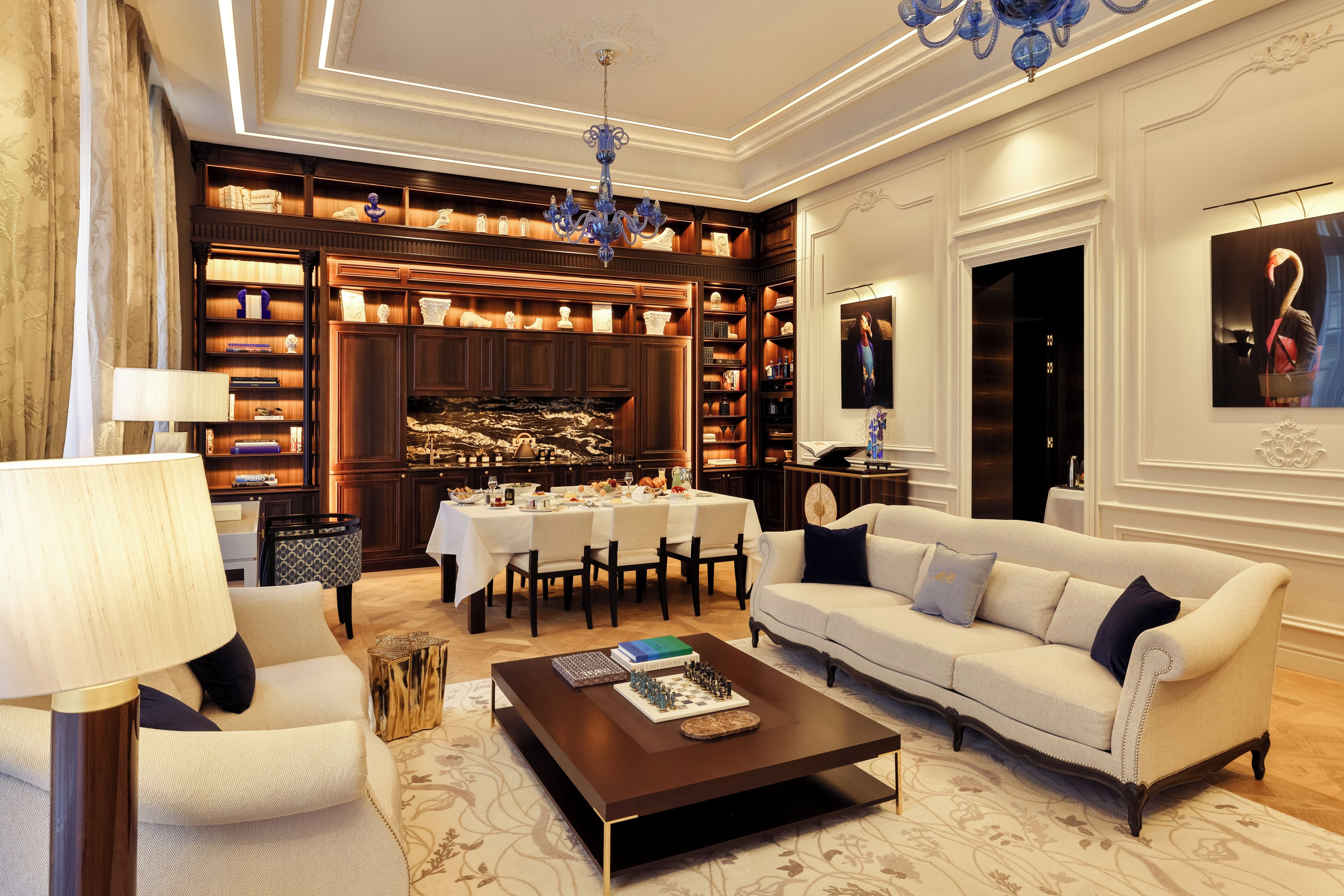 Takka, videopelikonsoli, lämmitetyt lattiat, työhuone