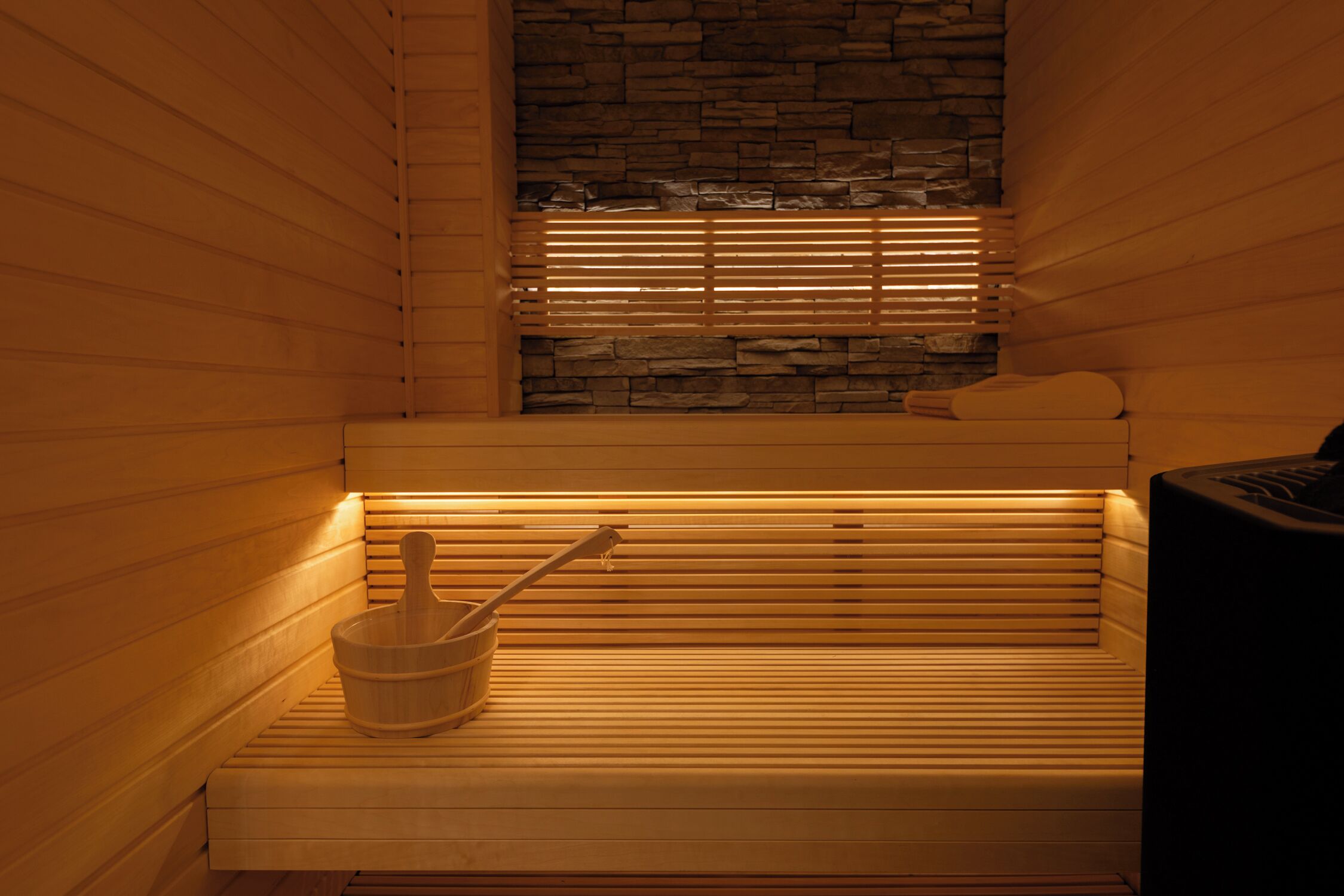 Couples treatment rooms, body treatments, body wraps, body scrubs