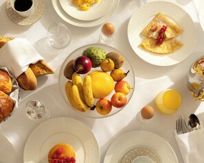 Petit déjeuner continental servi tous les jours en supplément