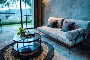 Mezzanine View with Jacuzzi | Living area | 43-inch Smart TV with digital channels - Maisaba Kintamani Cabin and Bistro (Kintamani)