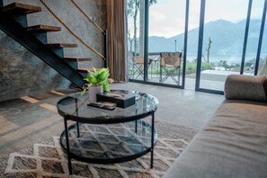 Mezzanine View with Jacuzzi | Living area | 43-inch Smart TV with digital channels - Maisaba Kintamani Cabin and Bistro (Kintamani)