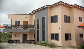 Exterior - Bethel AirBnB (Winneba)