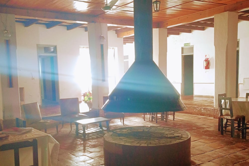 Hotel Asembal