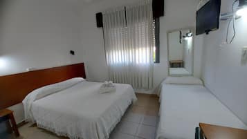 Standard Triple Room | Free WiFi