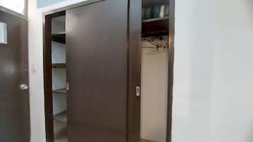 Standard Double Room | Free WiFi