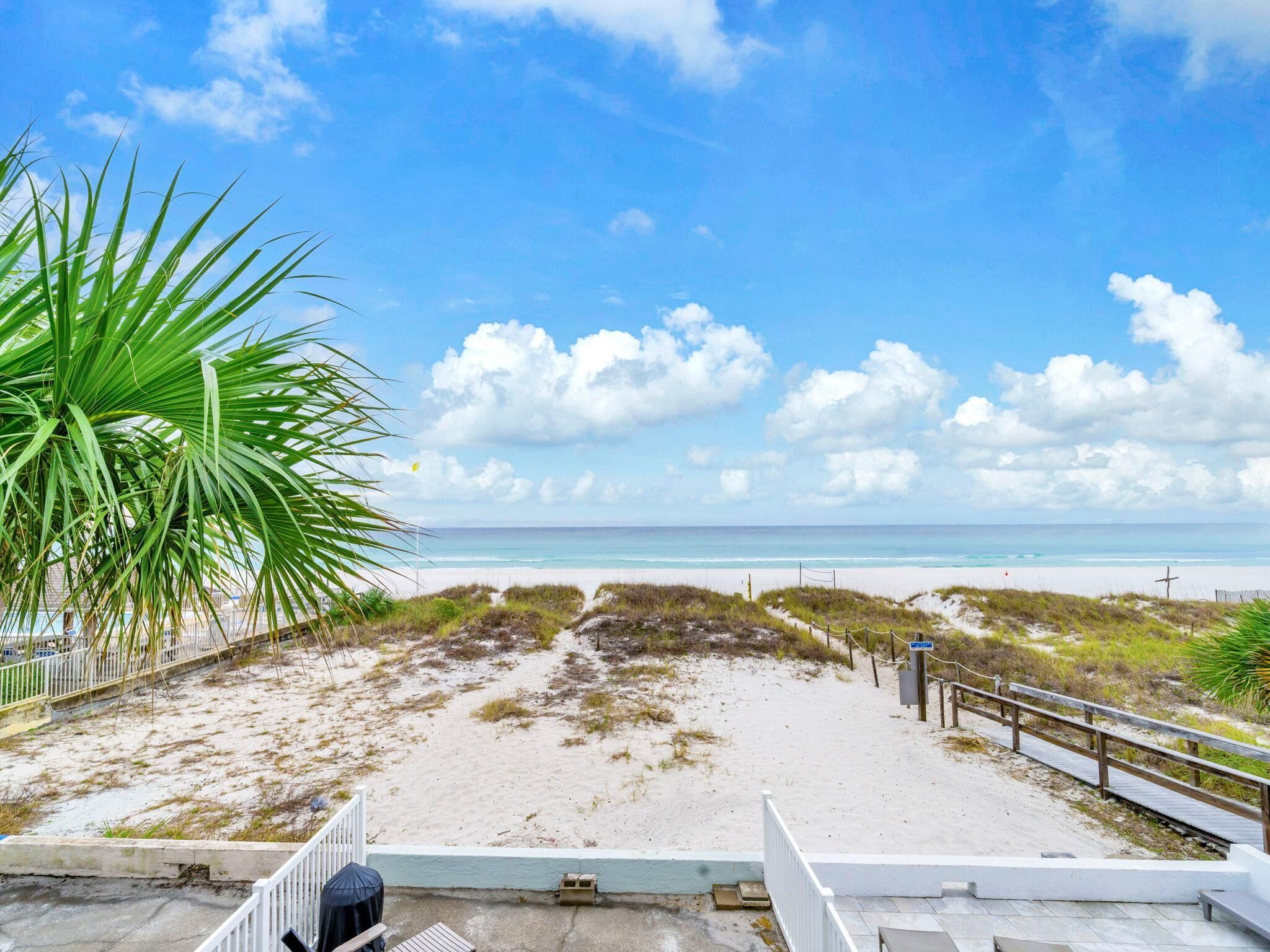 Hus, flere senger (Surfs Up) | Strand | På stranden
