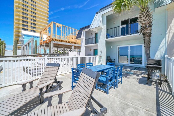 House, Multiple Beds (Surfs Up) | Outdoor dining