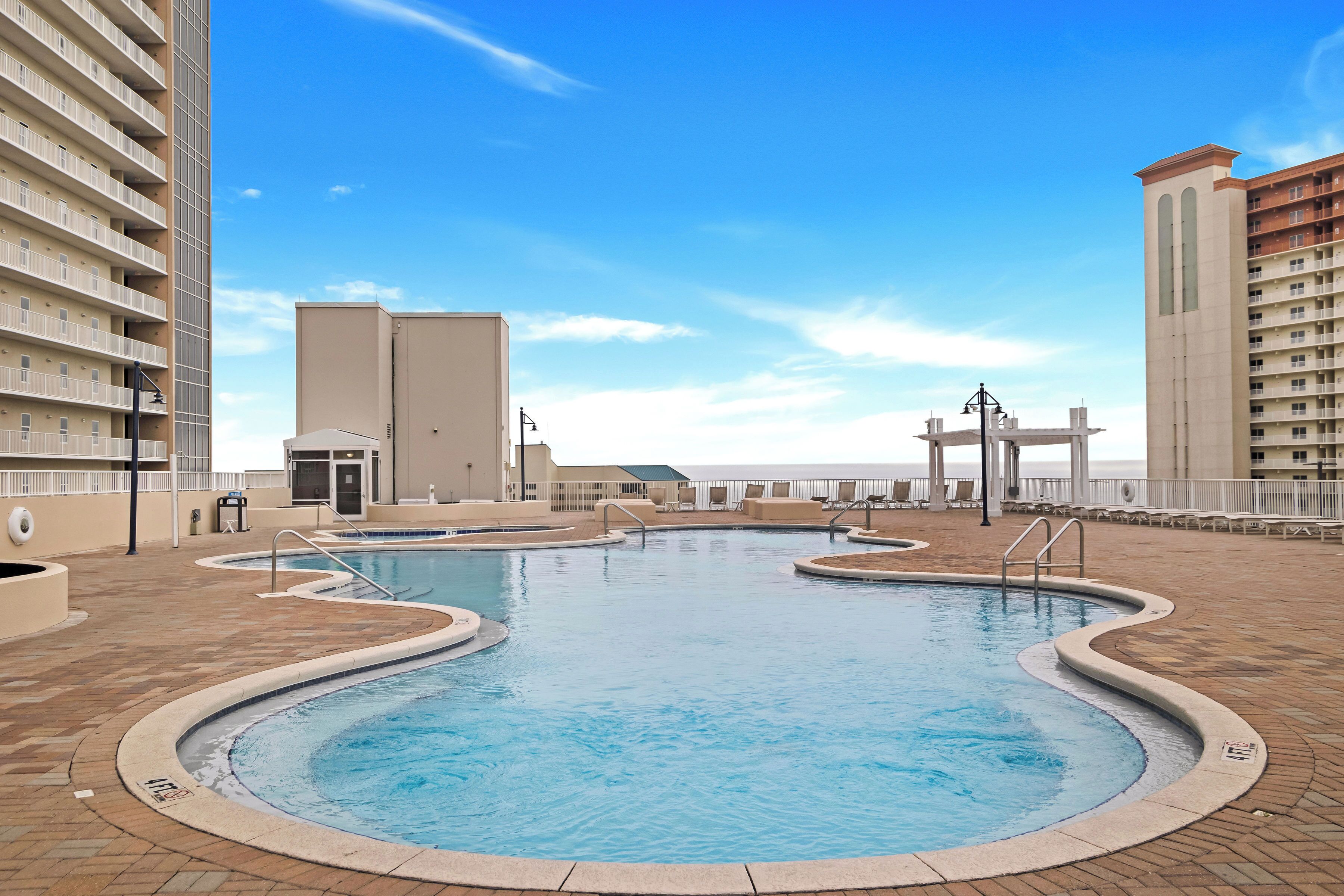 2 piscinas al aire libre