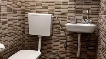 Doppelzimmer | Badezimmer