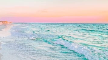 Condo, 1 Katil Ratu (Queen) (Inlet Sands 105) | Pantai