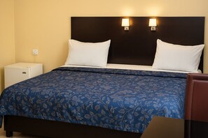 Comfort Single Room | Desk - Hostwel Hotel (Akure)