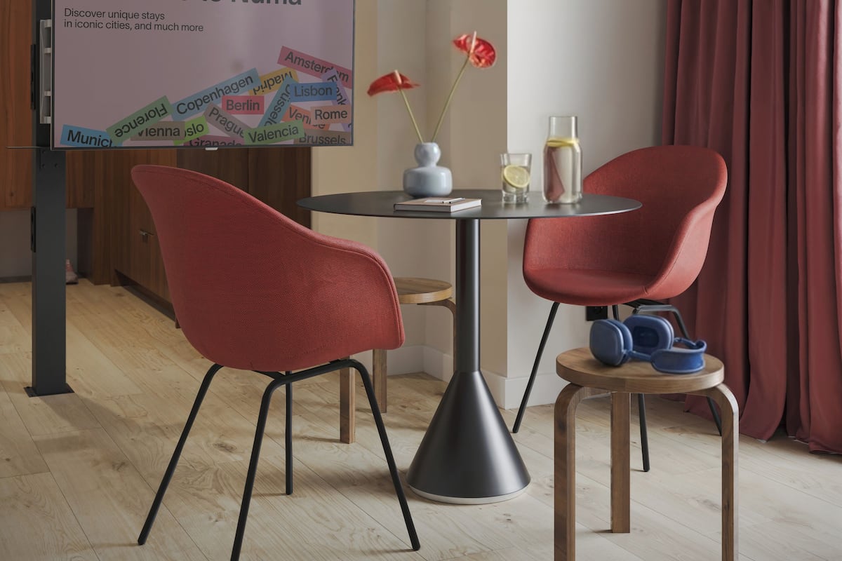 Roupas de cama premium, cofres nos quartos