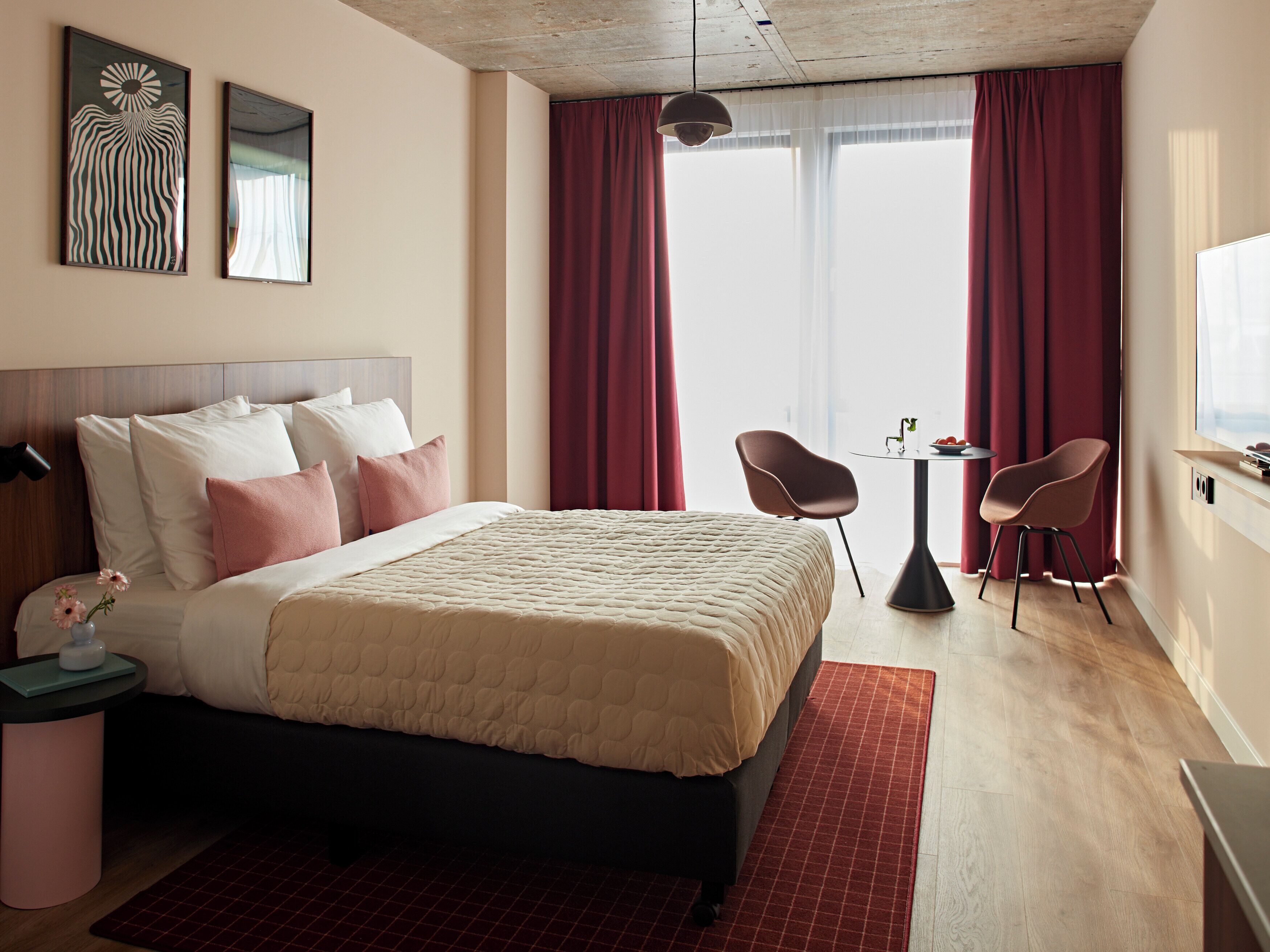 Medium Studio with Kitchenette